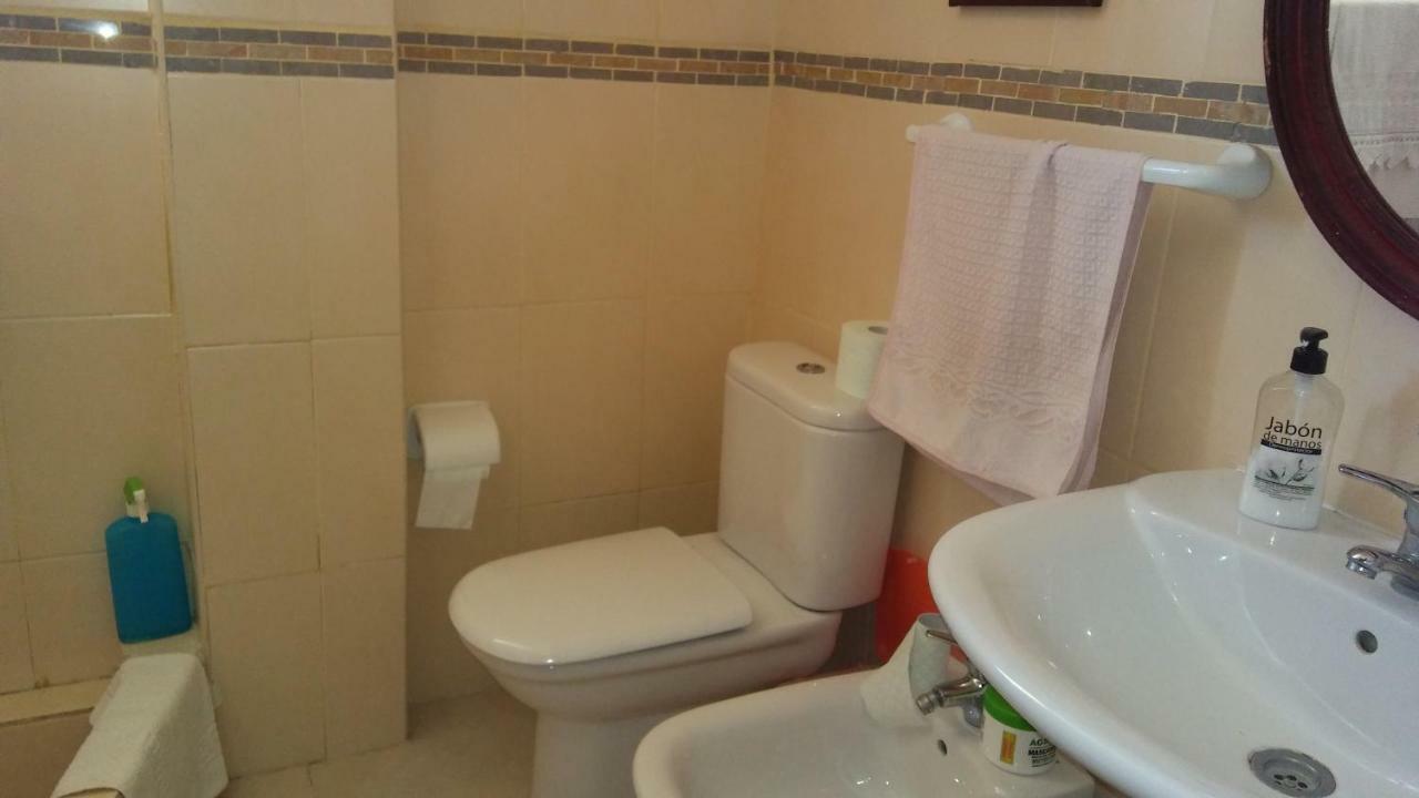 Chalet Los Jarrones Torre Del Mar Extérieur photo